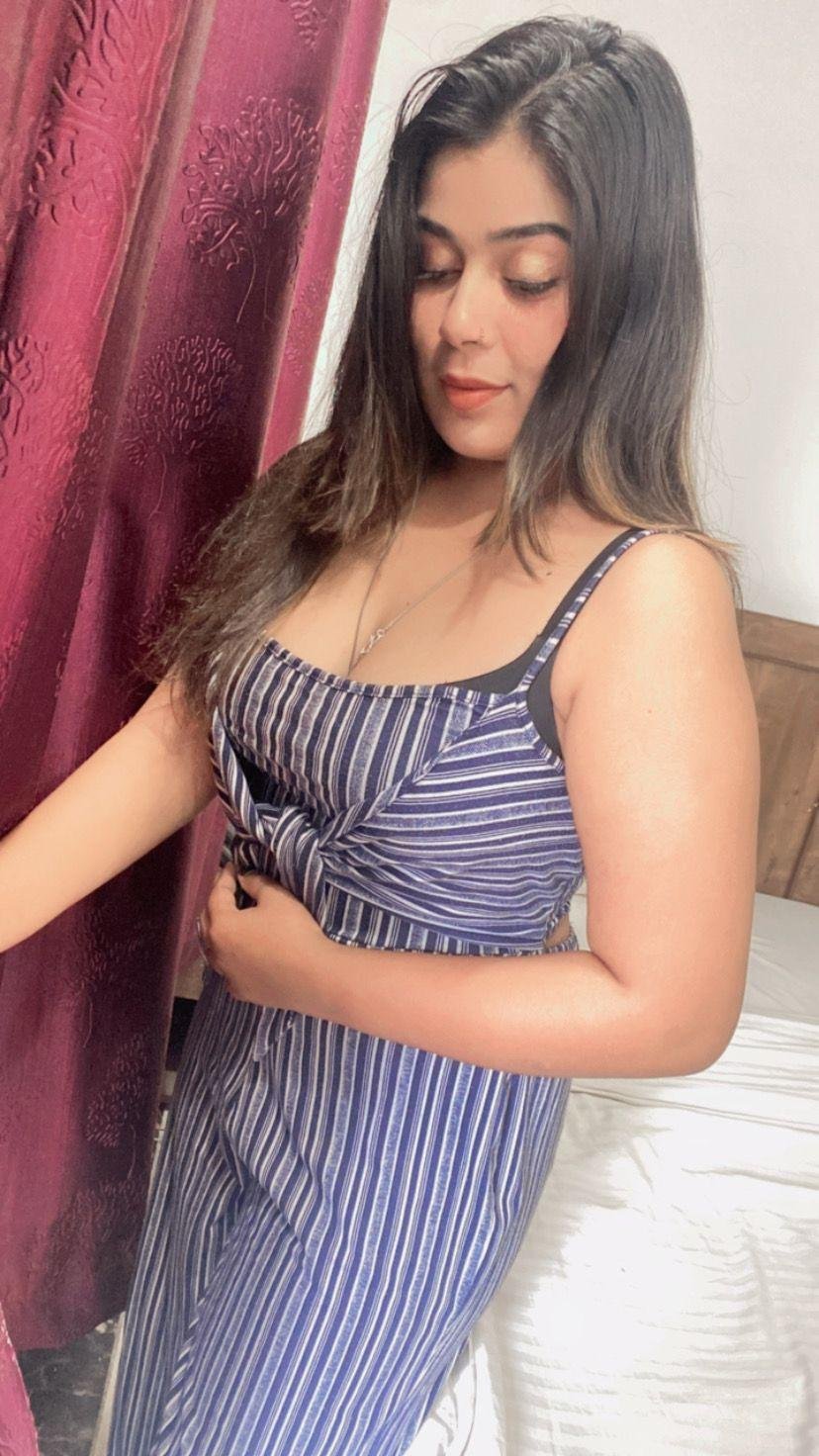  call girls service in Mayapuri